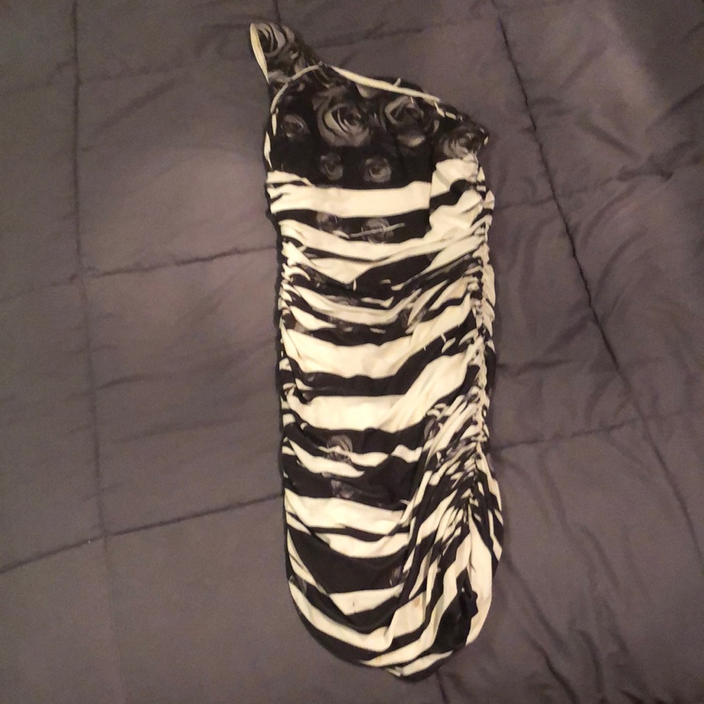 twenty one black and white dress with rose details
